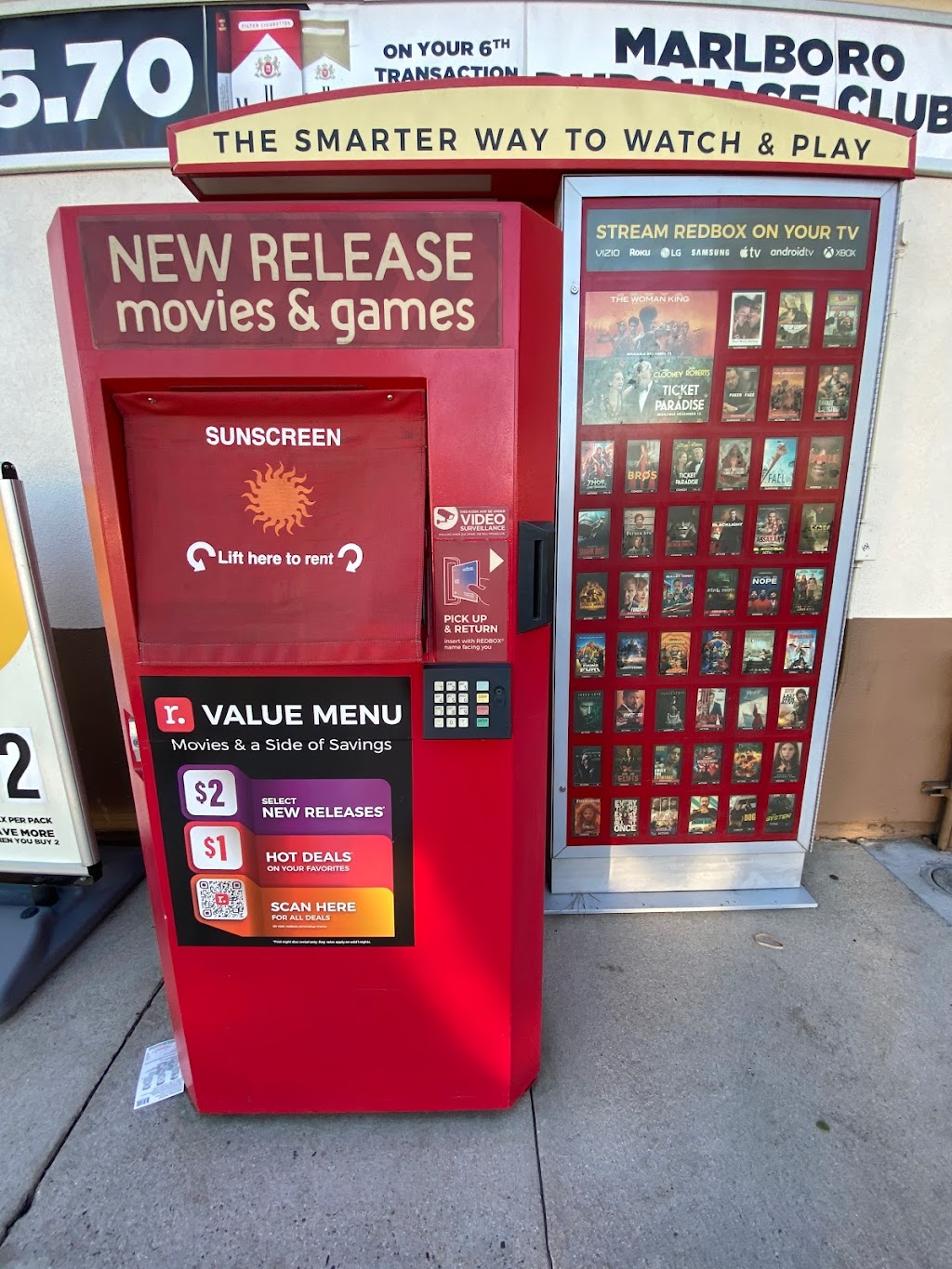 Redbox | 6105 Clay St, Riverside, CA 92509, USA | Phone: (866) 733-2693