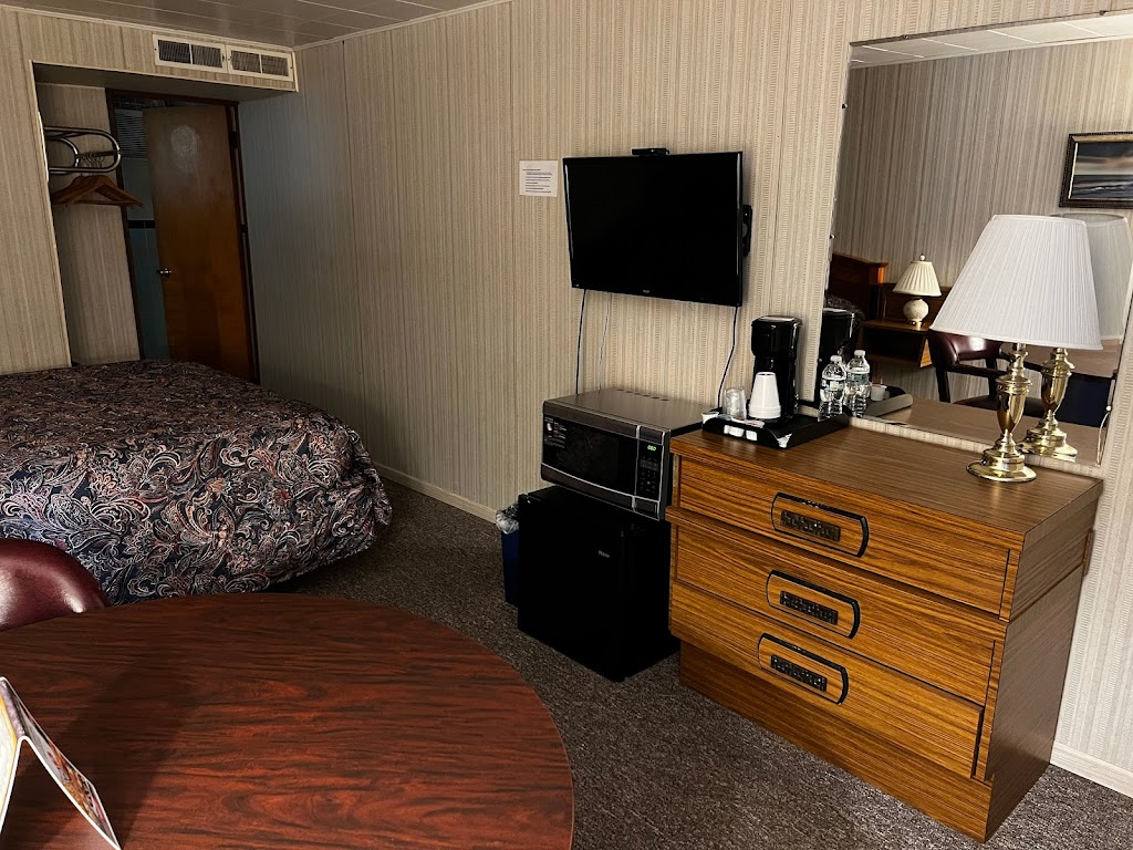 Hopwood Motel | 1151 National Pike, Uniontown, PA 15401, USA | Phone: (878) 355-8188