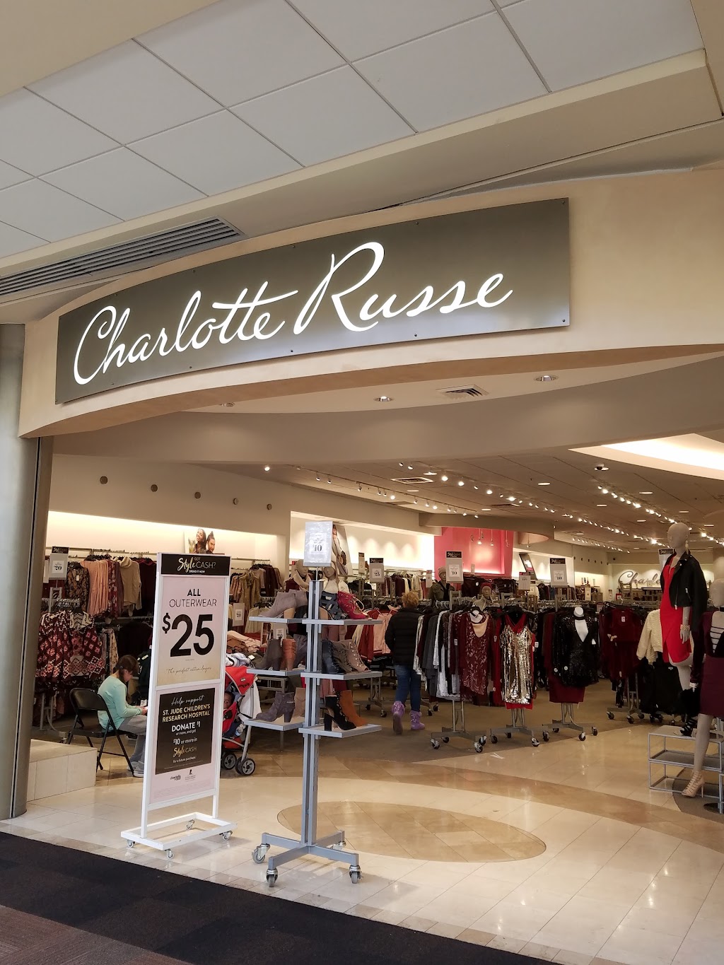 Charlotte Russe | 112 Eisenhower Pkwy, Livingston, NJ 07039, USA | Phone: (973) 994-0930