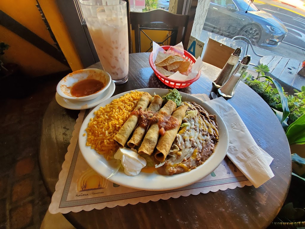 El Carpintero Mexican Restaurant | 4109 W Olive Ave, Burbank, CA 91505, USA | Phone: (818) 566-4093