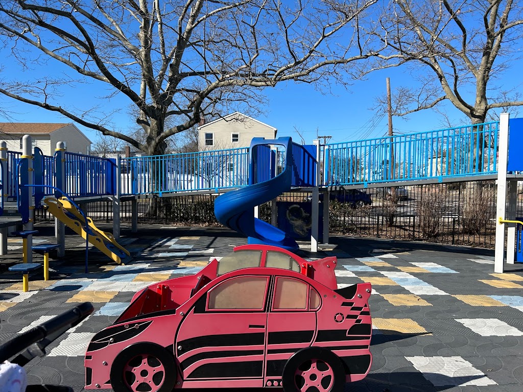 Laurelton West Playground | 119-99 238th St, Cambria Heights, NY 11411, USA | Phone: (212) 639-9675