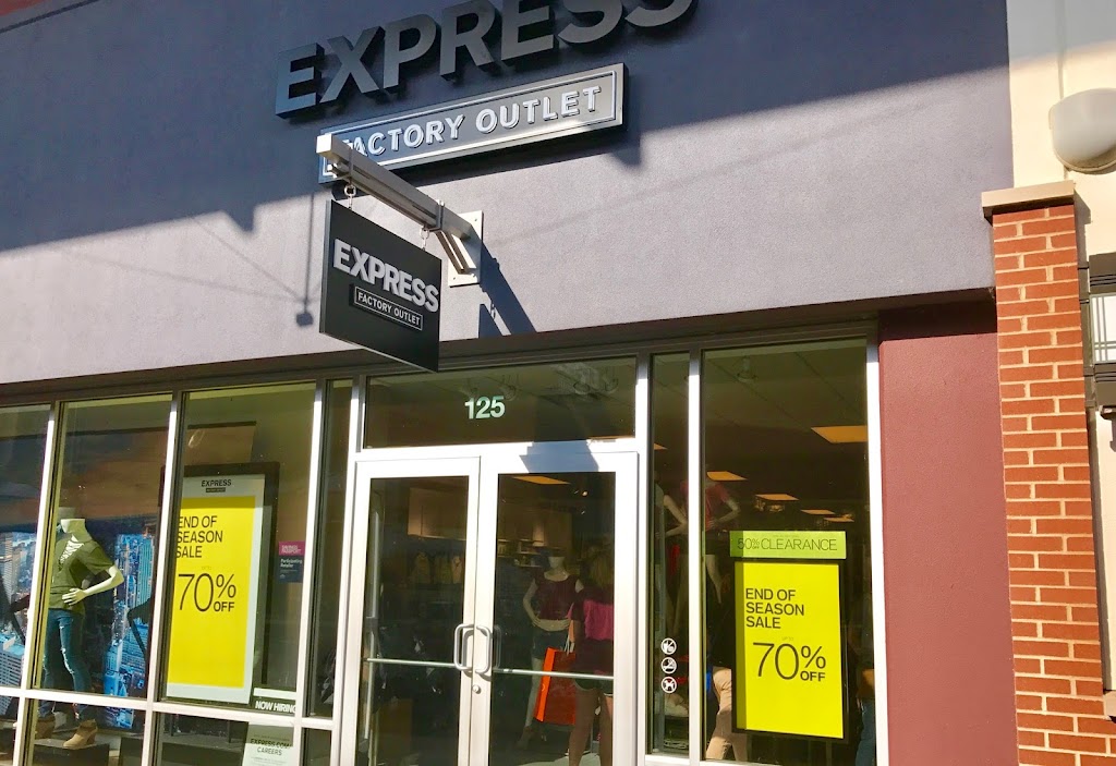 Express Factory Outlet | 18521 Outlet Blvd, Chesterfield, MO 63005, USA | Phone: (636) 778-0192