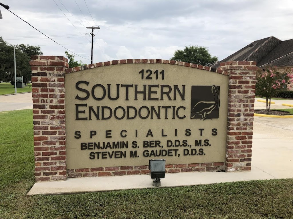 Southern Endodontic Specialists | 556 Cardinal Dr, Thibodaux, LA 70301, USA | Phone: (985) 448-0445