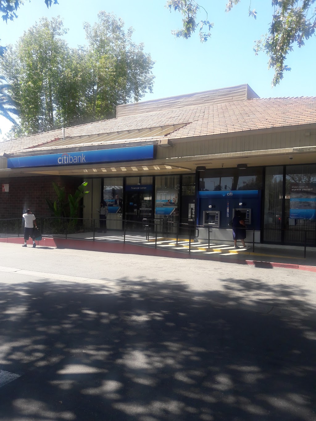 Citi ATM | 1601 E 103rd St, Los Angeles, CA 90002, USA | Phone: (800) 627-3999