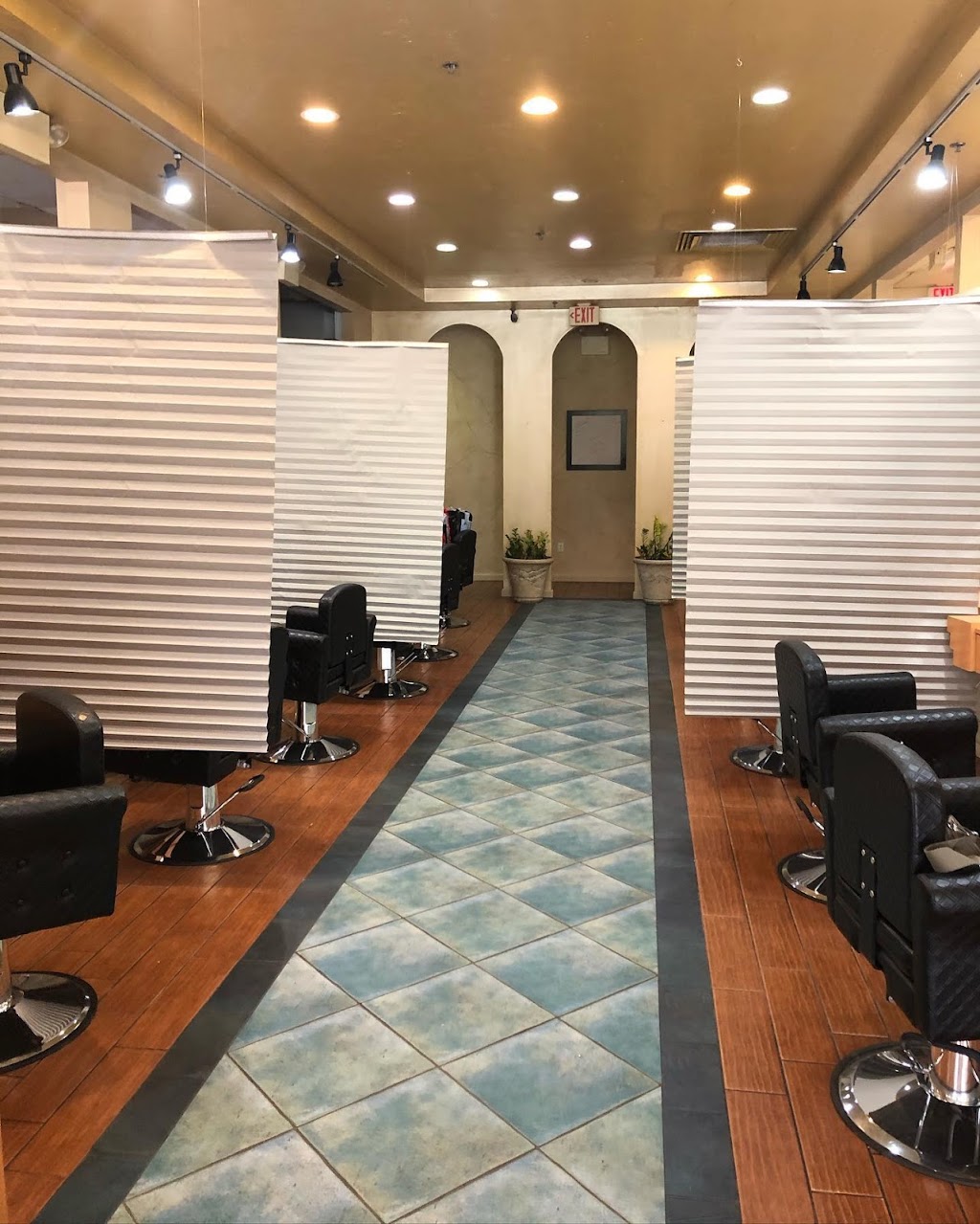 Something New Salon | 290 Gordons Corner Rd, Manalapan Township, NJ 07726, USA | Phone: (732) 536-1661