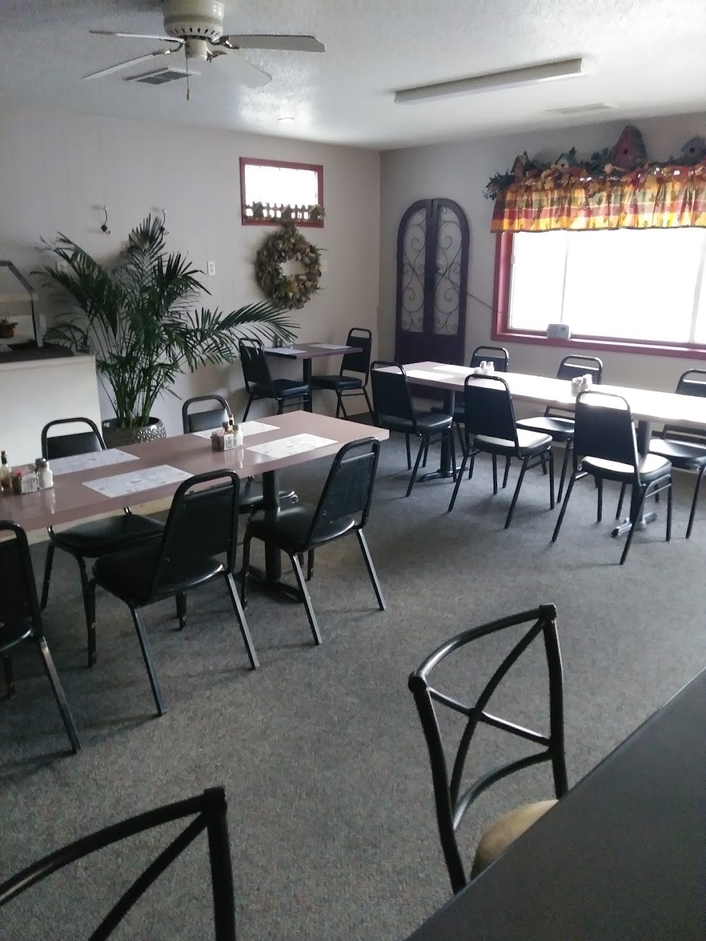 Pawnee Cafe | 1021 F St, Pawnee City, NE 68420, USA | Phone: (402) 852-2002