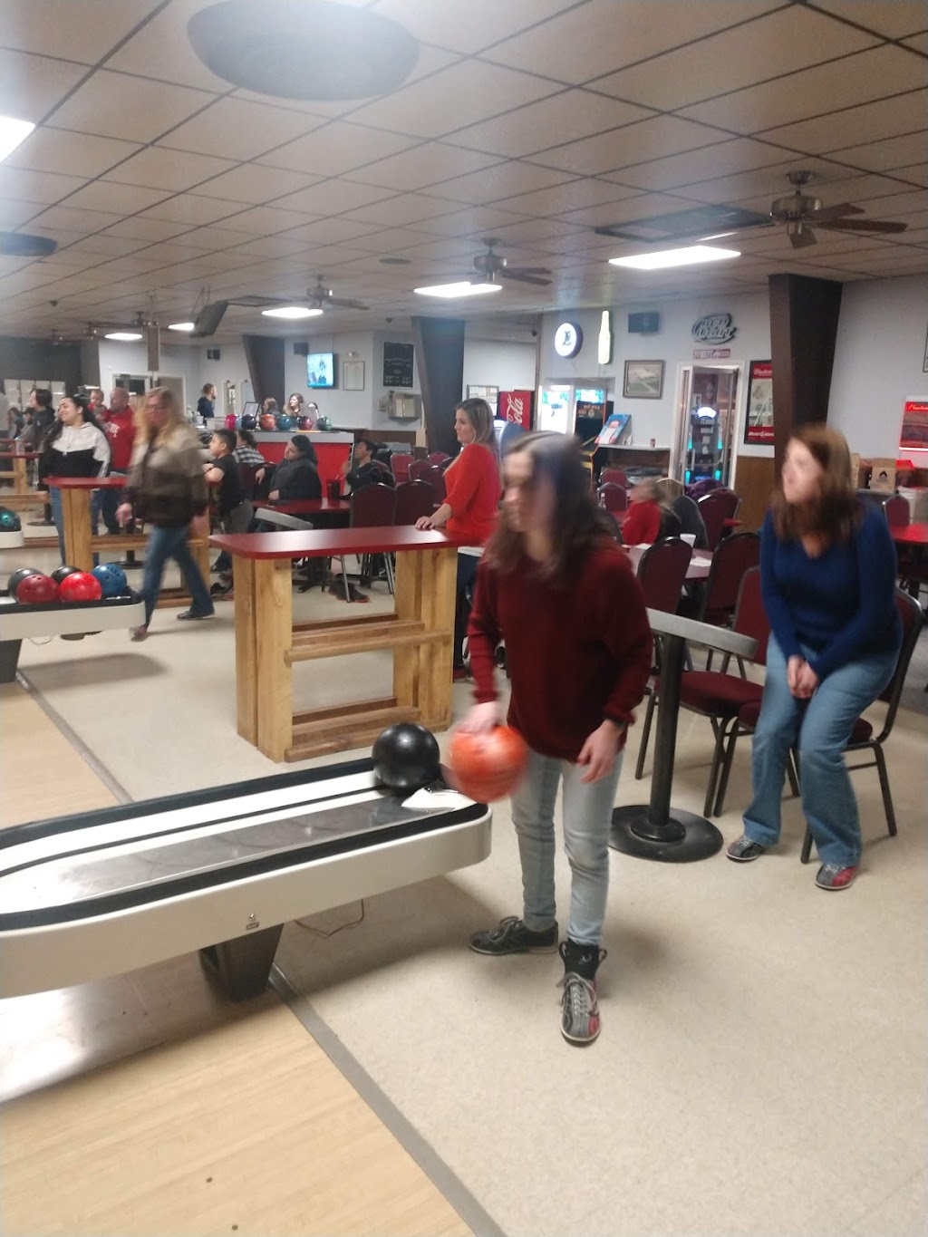 Delaware Lanes Inc | 536 Sunbury Rd, Delaware, OH 43015, USA | Phone: (740) 369-3451