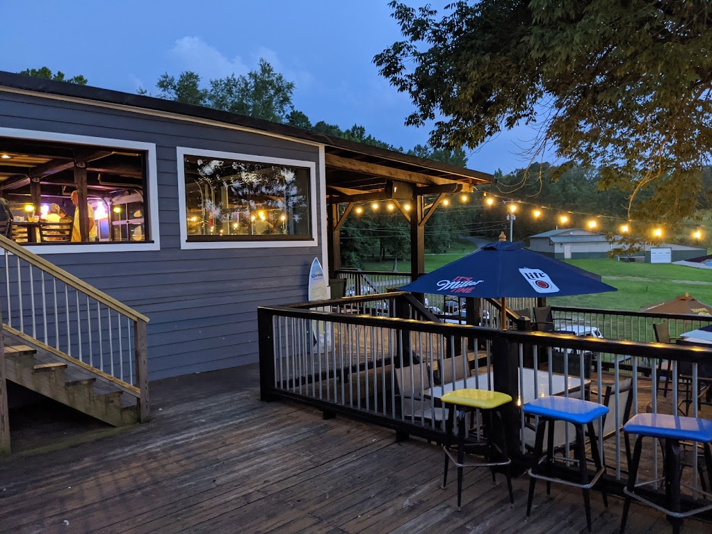 Waters Edge Dock and Grill | 257 Boat Club Ln, Salisbury, NC 28146, USA | Phone: (704) 603-8056