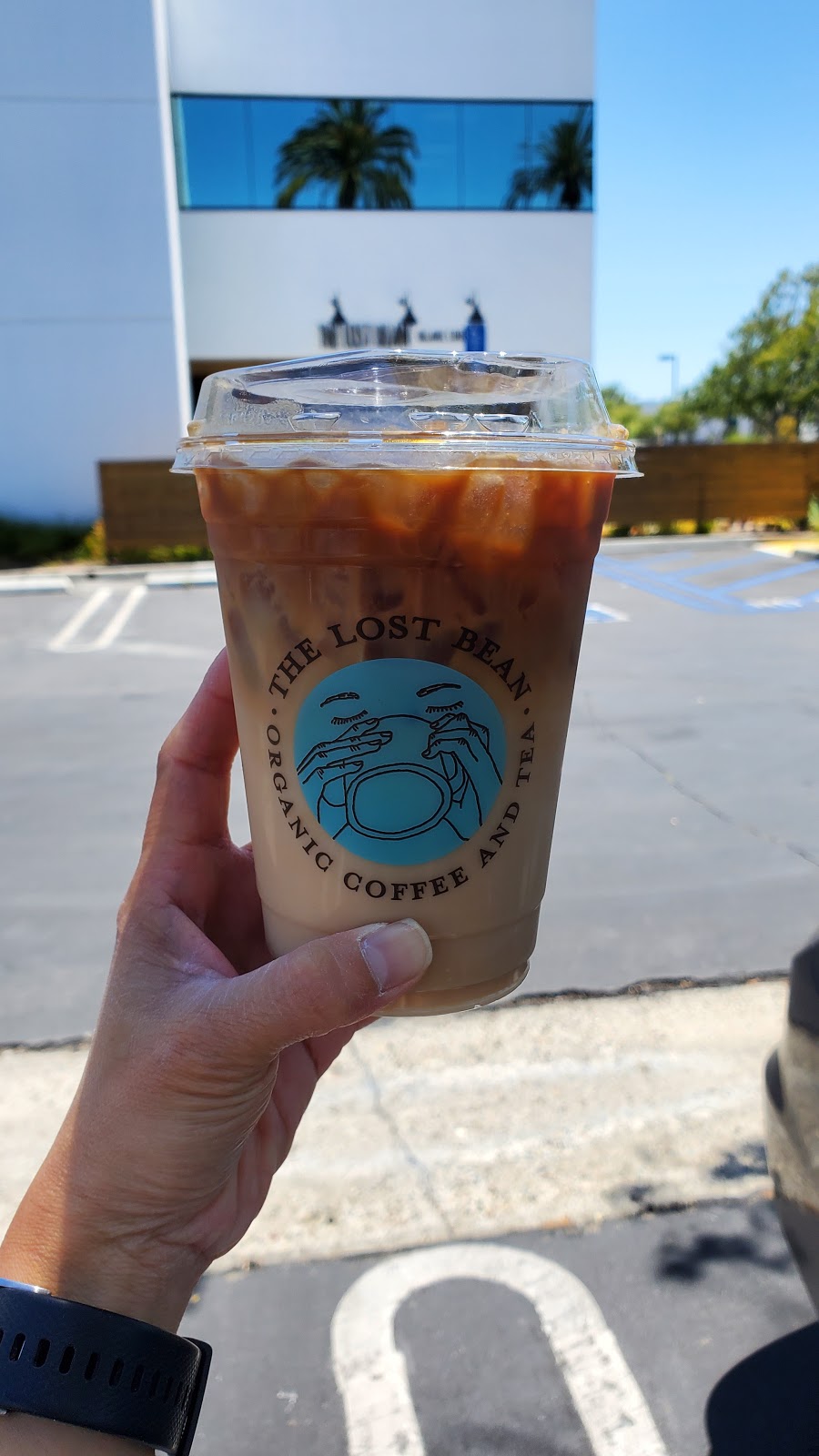 The Lost Bean Organic Coffee & Tea - cafe  | Photo 4 of 7 | Address: 1251 E Dyer Rd, Santa Ana, CA 92705, USA | Phone: (657) 212-5272