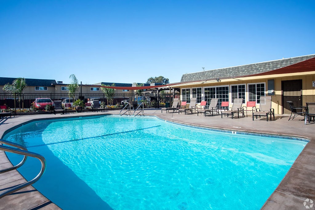 Dover Park Apartments | 713 E Travis Blvd, Fairfield, CA 94533, USA | Phone: (833) 354-1112