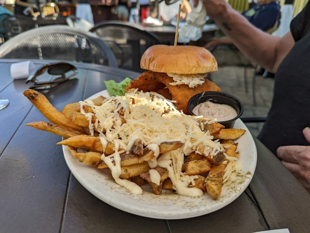 Local Tavern Willoughby Hills | 29007 Chardon Rd, Willoughby Hills, OH 44092, USA | Phone: (440) 833-4484