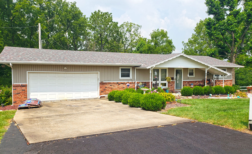 Garrison Roofing & Guttering, LLC | 2321 E Olive Ct Unit A, Springfield, MO 65802, United States | Phone: (417) 631-4700