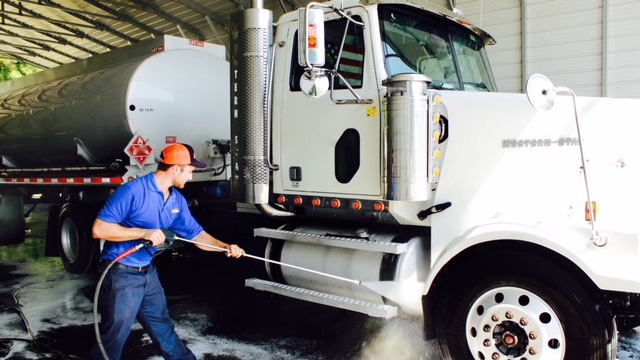EZ Wash Truck Wash Center | 4465 Buffalo Rd, Selma, NC 27576, USA | Phone: (919) 995-7984