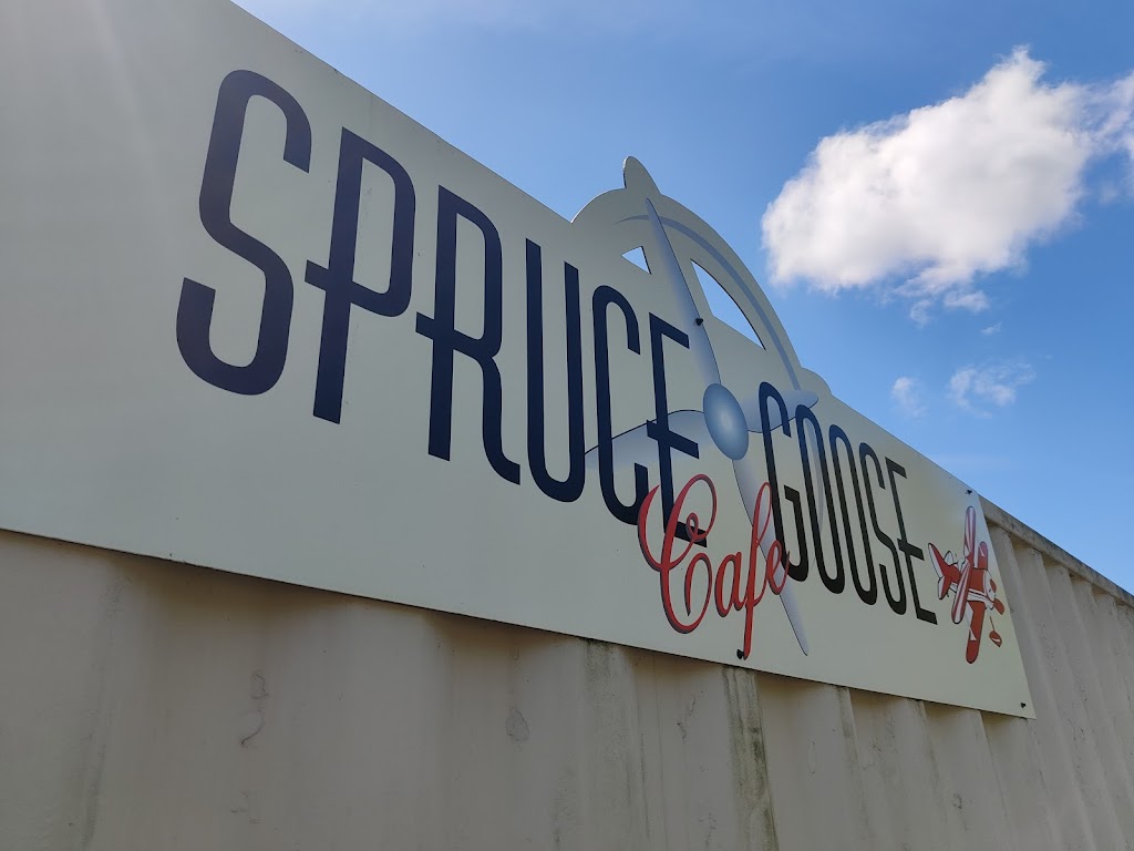 Spruce Goose Cafe | 302 Airport Rd, Port Townsend, WA 98368, USA | Phone: (360) 385-3185