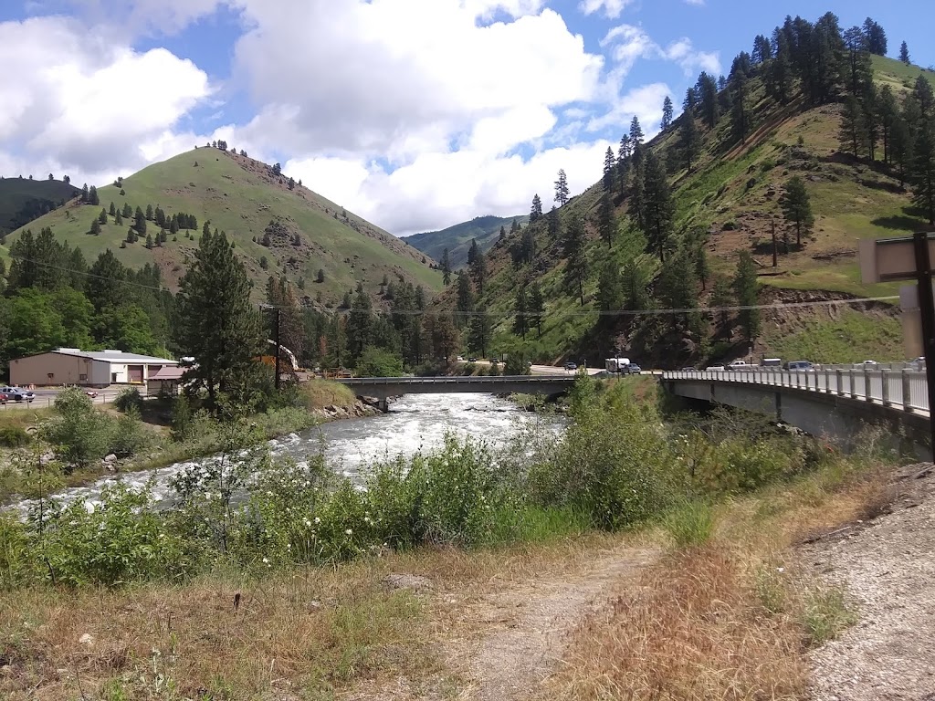 Bear Valley River Co | 7864 ID-55, Banks, ID 83602, USA | Phone: (208) 793-2272