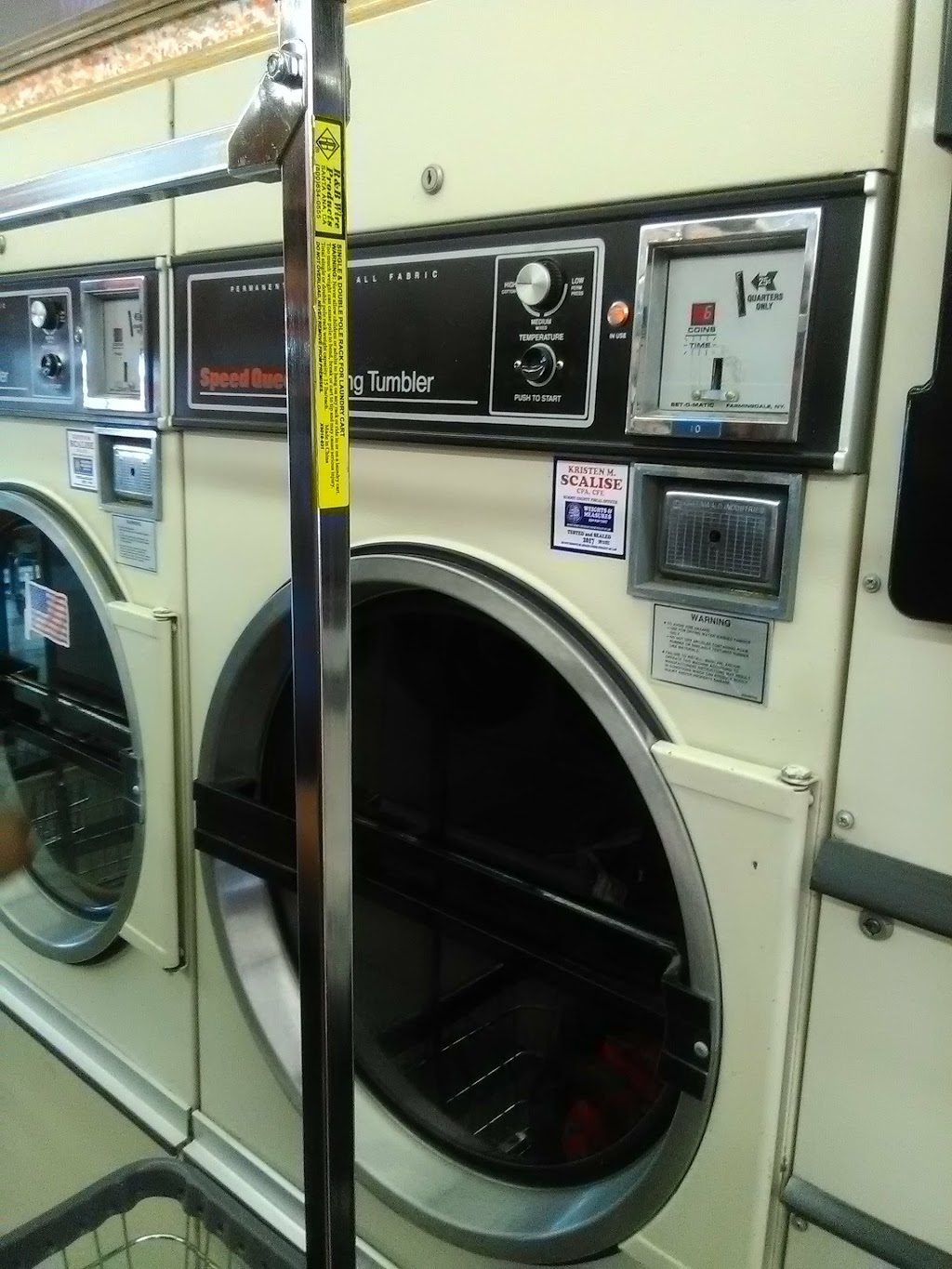 Brown Street Laundromat | 1913 Brown St, Akron, OH 44301, USA | Phone: (330) 237-9513