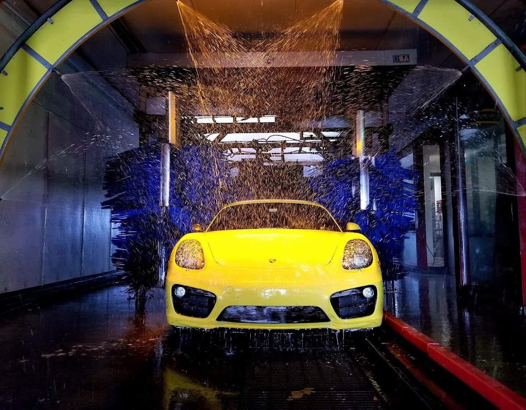 Harry’s Express Car Wash | 1290 Woodfield Rd, Rockville Centre, NY 11570, USA | Phone: (516) 764-5940