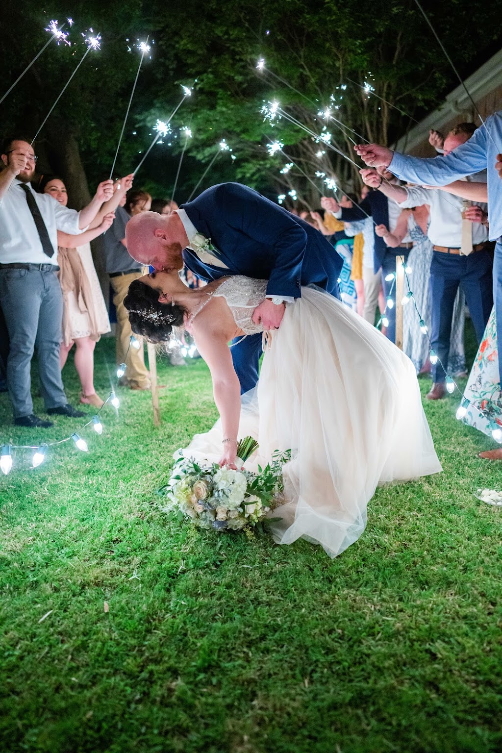 Direct Sparklers | 2665 N Main St, Hubbard, OH 44425, USA | Phone: (833) 727-7275