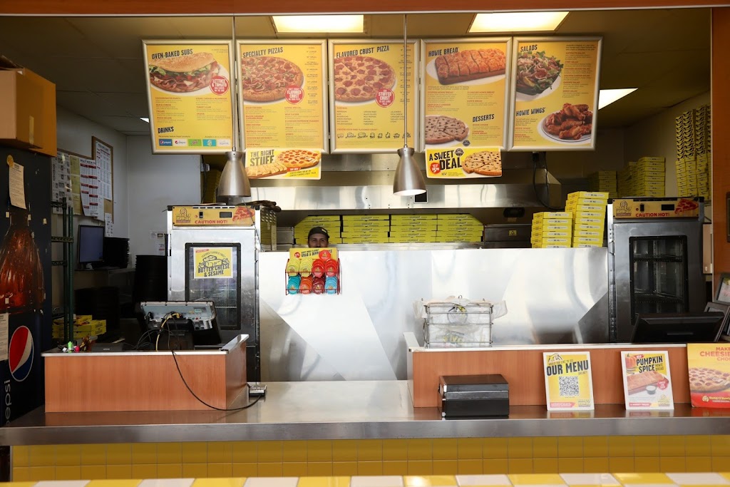 Hungry Howies Pizza | 10784 Belleville Rd, Van Buren Charter Township, MI 48111, USA | Phone: (734) 697-4545