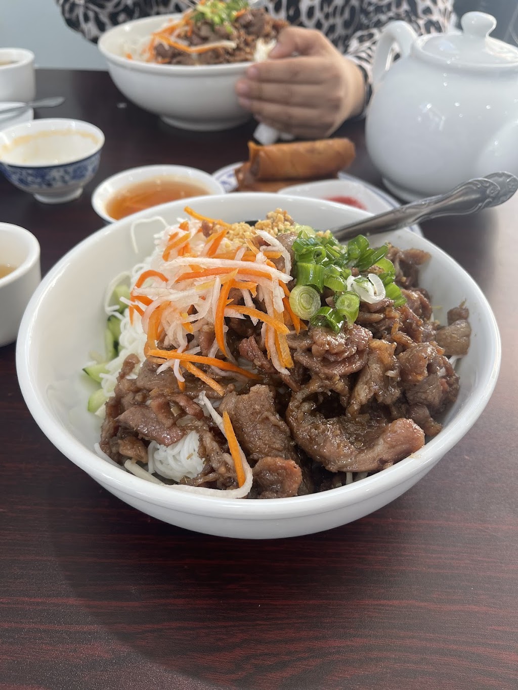 M Noodle & Cafe | 6945 Monterey Rd ste d, Gilroy, CA 95020, USA | Phone: (408) 842-4848