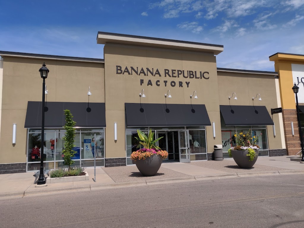 Banana Republic Factory Store - with Curbside Pickup | 8332 MN-7, St Louis Park, MN 55426, USA | Phone: (952) 908-0512