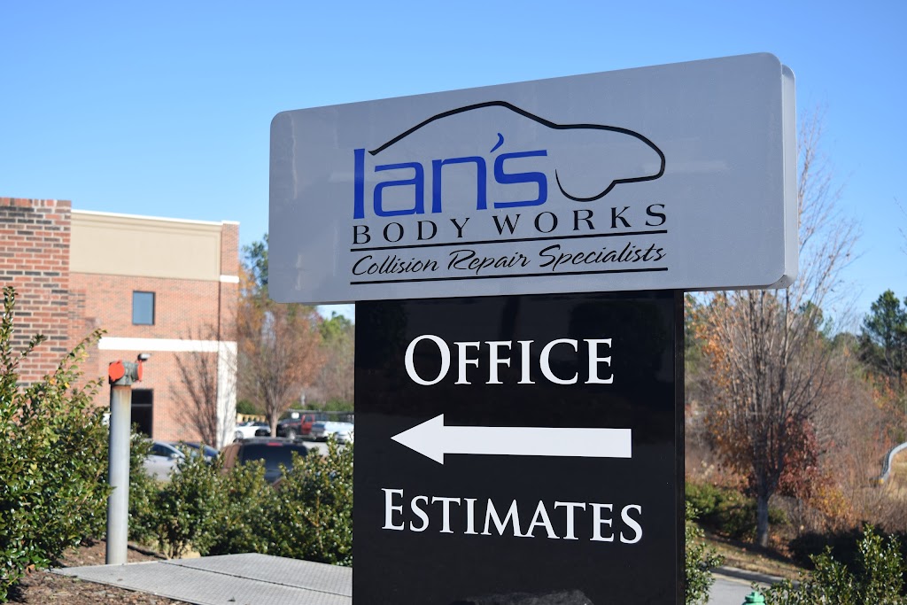 Ians Body Works | 1540 Hanes Mall Blvd, Winston-Salem, NC 27103, USA | Phone: (336) 768-4267