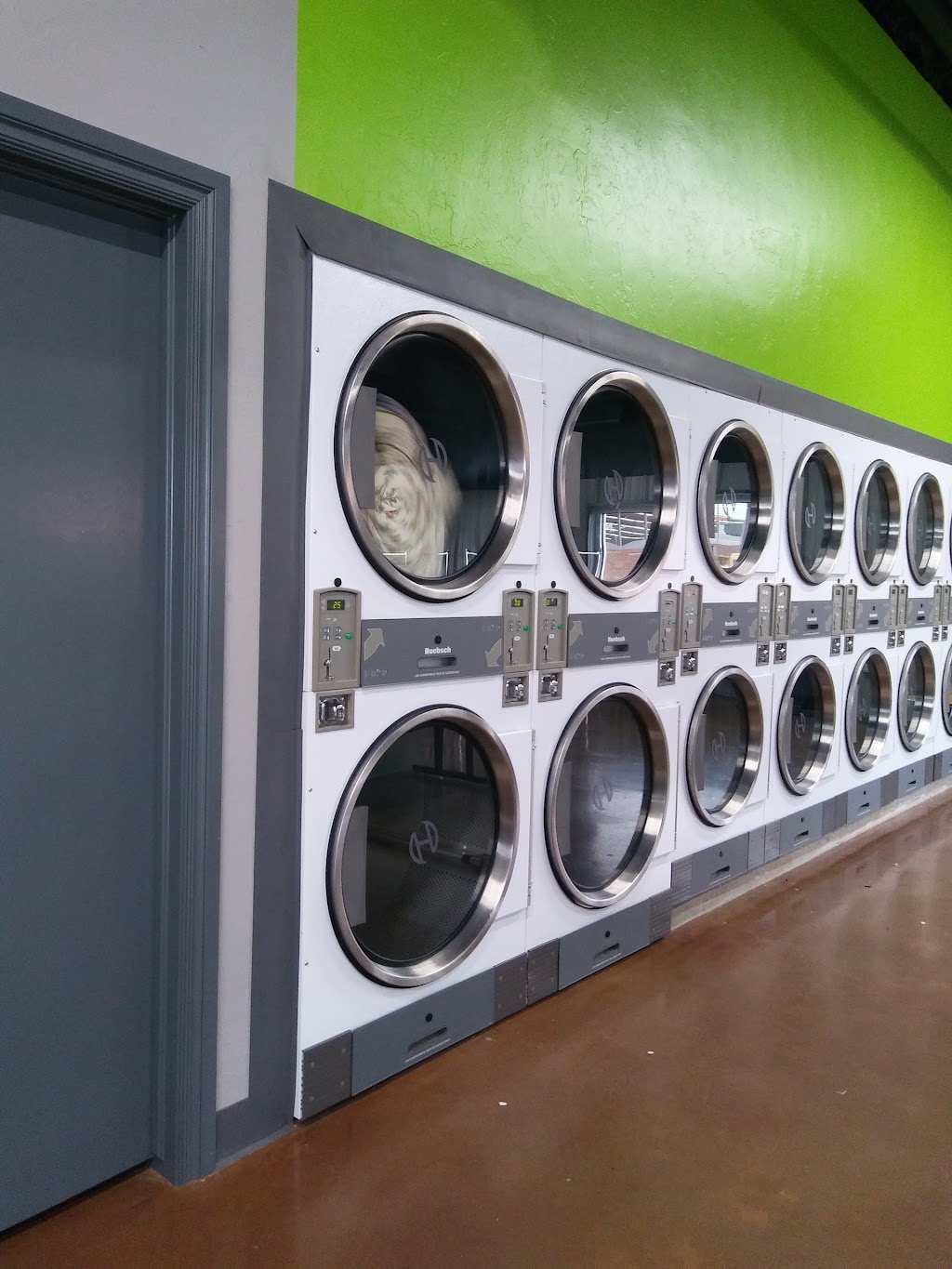 Jacket Laundry | 1303 S Main St, Kingfisher, OK 73750, USA | Phone: (405) 538-6988