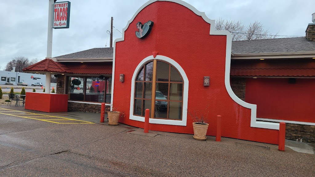 Don Ramon Street Tacos | 1555 1st Ave E, Shakopee, MN 55379, USA | Phone: (952) 217-4860