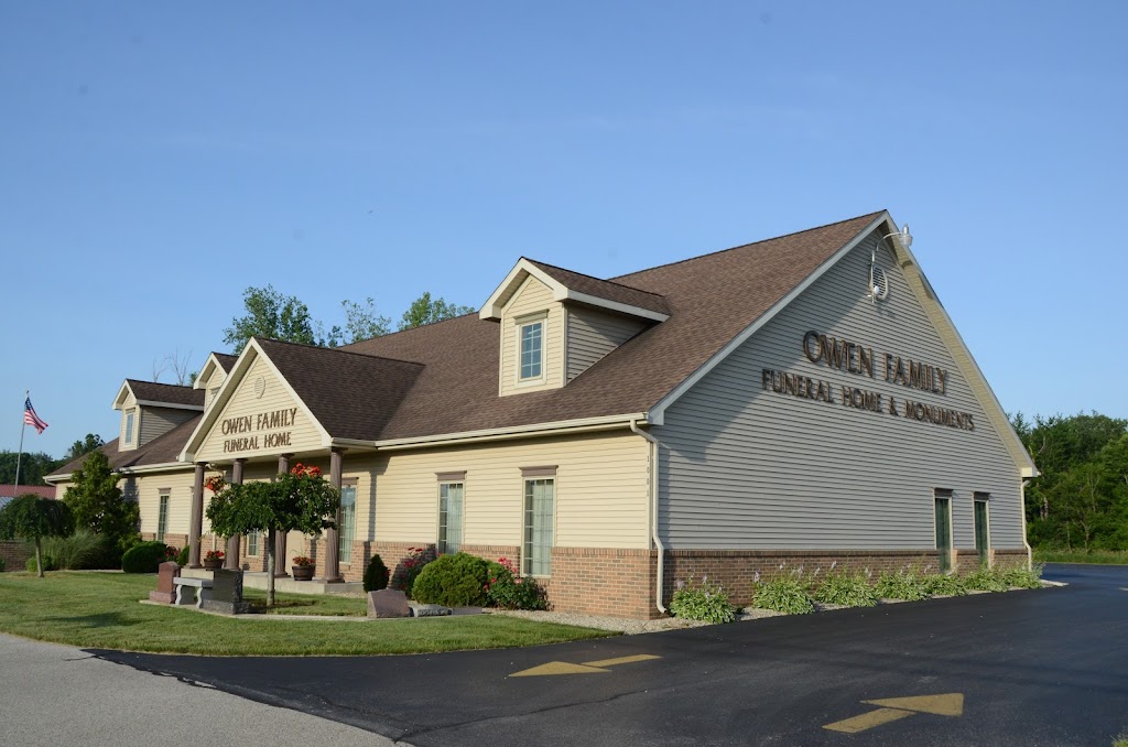 Titus Funeral Home & Cremation Services, Owen Chapel- Syracuse | 1001 S Huntington St, Syracuse, IN 46567, USA | Phone: (574) 457-4002