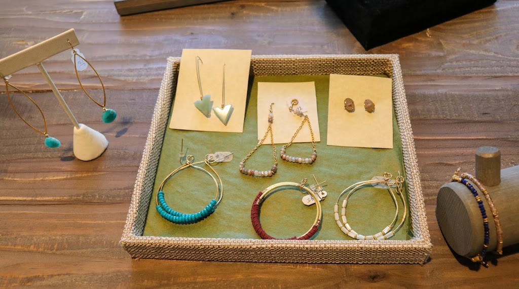 Balinese Wellness Spa and Yoga Retreat | 121 Cut-Off Rd, Port Aransas, TX 78373, USA | Phone: (361) 749-0003