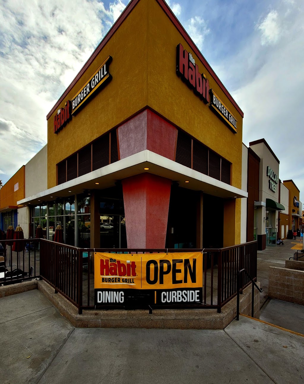 The Habit Burger Grill | 2851 E Eastland Center Dr, West Covina, CA 91791, USA | Phone: (626) 859-6666