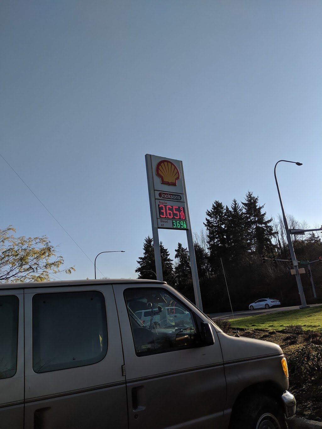 Shell | 13138 Interurban Ave S, Tukwila, WA 98168, USA | Phone: (206) 246-0710