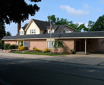 Hilliard-Rospert Funeral Home | 174 N Lyman St, Wadsworth, OH 44281, USA | Phone: (330) 334-1501