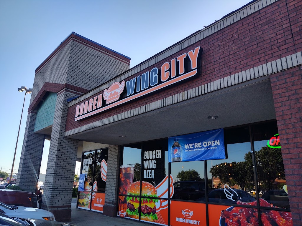 Burger Wing City | 2150 N Josey Ln #322, Carrollton, TX 75006, USA | Phone: (214) 940-9788