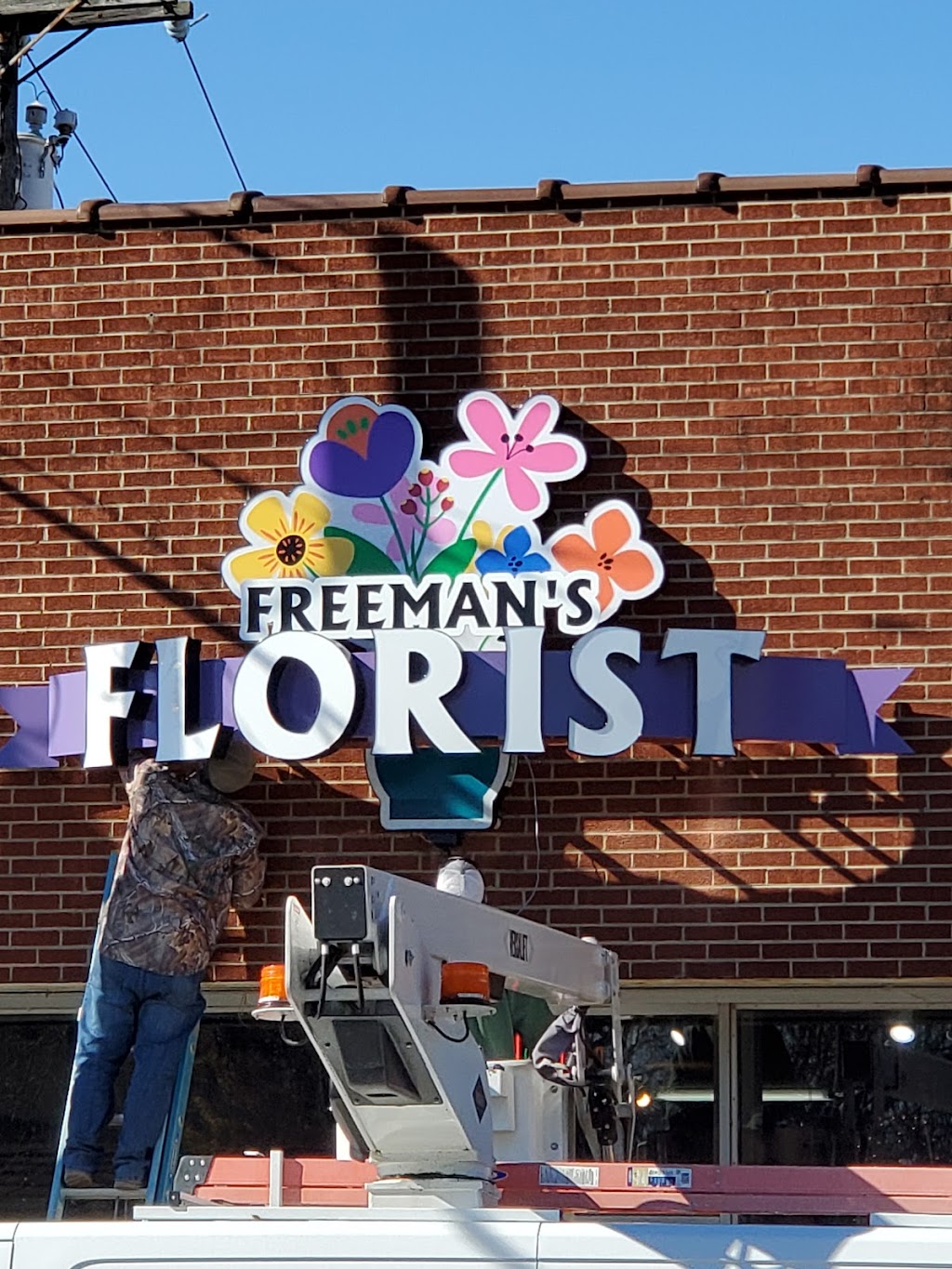 Freemans Florist & Gifts | 101 N Main St, Randleman, NC 27317, USA | Phone: (336) 498-7661