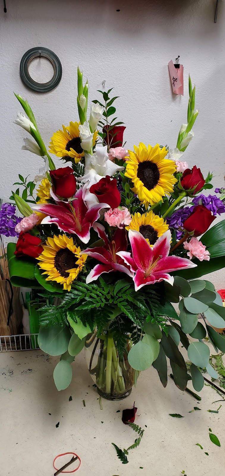 Winchester City Florist | 30688 Benton Rd Suite B100, Winchester, CA 92596, USA | Phone: (951) 301-0114