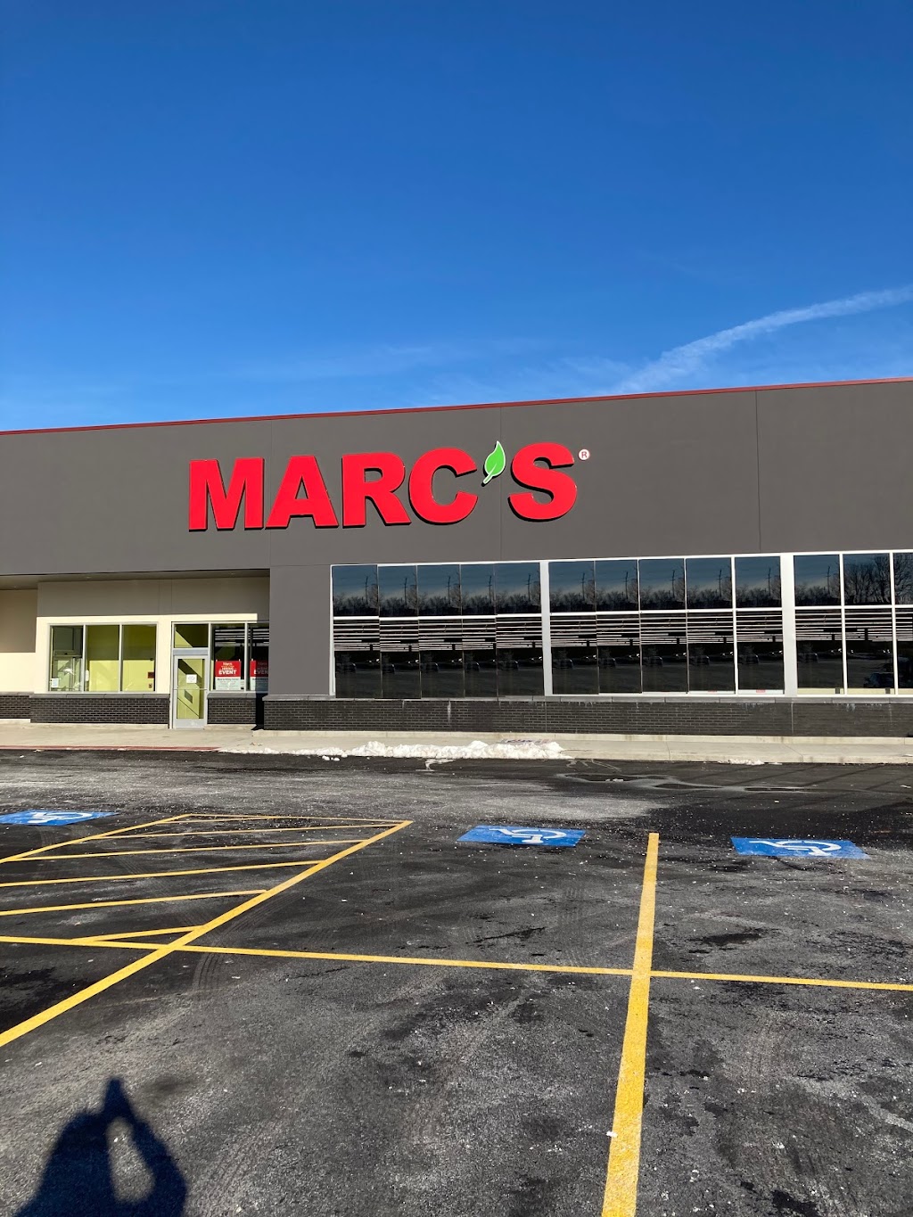 Marcs | 34881 Euclid Ave, Willoughby, OH 44094, USA | Phone: (440) 306-7360