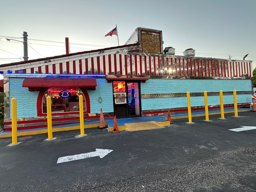 Joes New York Diner | 11701 N Florida Ave, Tampa, FL 33612, USA | Phone: (813) 933-2952