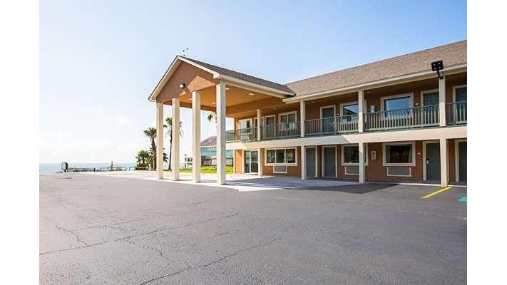 Quality Inn Rockport on Aransas Bay | 1075 N Fulton Beach Rd, Rockport, TX 78382, USA | Phone: (361) 729-5331
