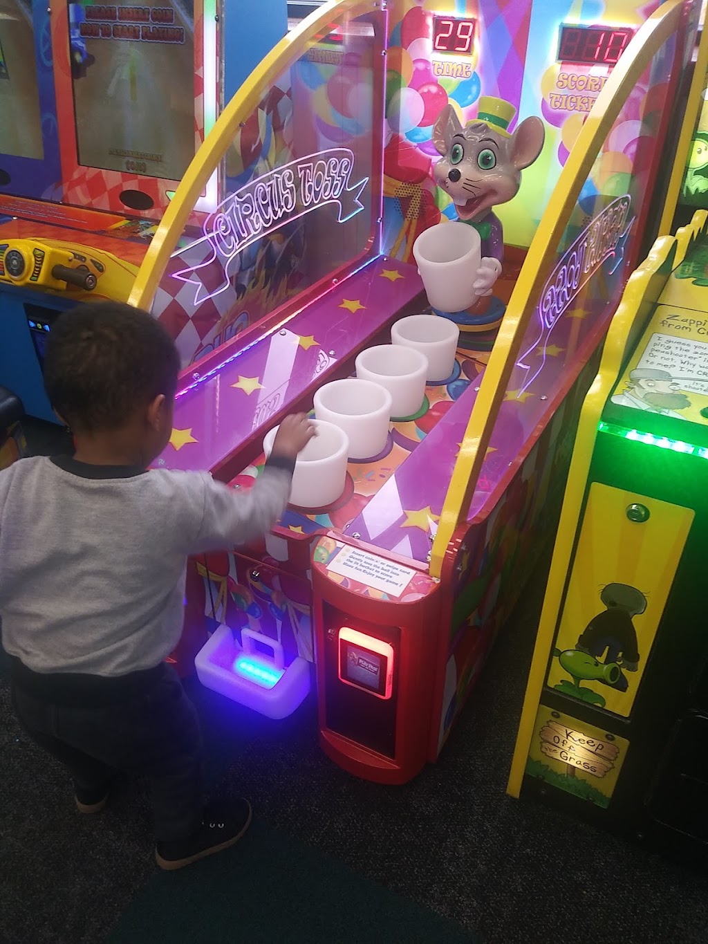 Chuck E. Cheese | 5612 Durand Ave, Racine, WI 53406, USA | Phone: (262) 554-9595