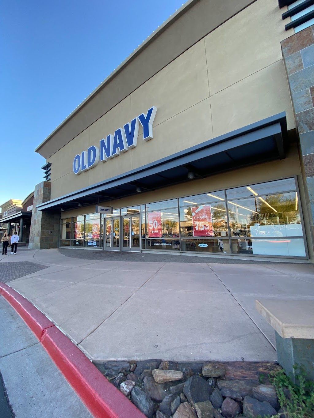 Old Navy | 2501 W Happy Valley Rd, Phoenix, AZ 85085 | Phone: (623) 208-5136