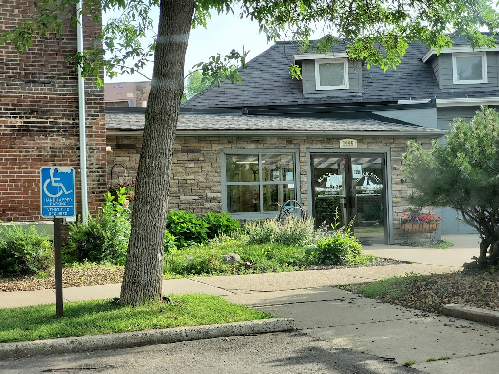 Black Dog Animal Hospital | 700 Technology Dr, Red Wing, MN 55066, USA | Phone: (651) 327-2700