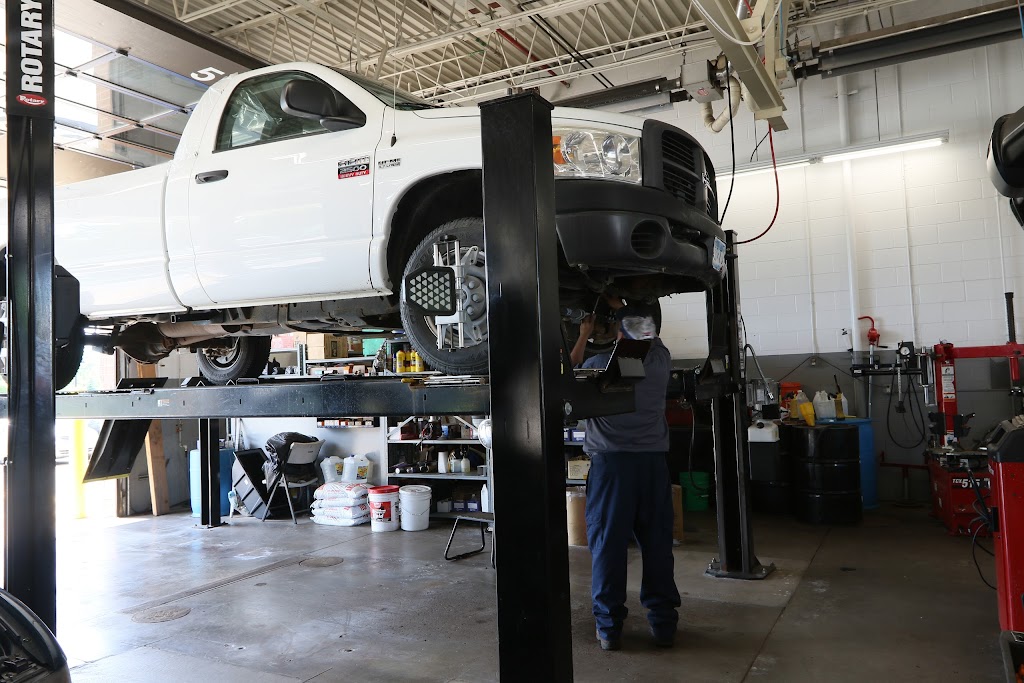 Meineke Car Care Center | 600 Southcross Dr W, Burnsville, MN 55306 | Phone: (952) 232-1054