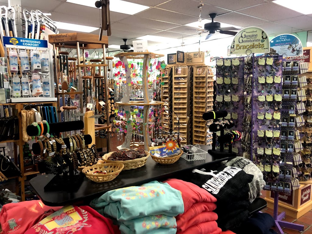 Sandpiper Beach Shop | 2521 Sandpiper Rd, Virginia Beach, VA 23456, USA | Phone: (757) 721-4939