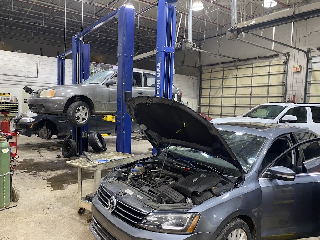 AUTO AVE Complete Auto Repair | 1021 E Michigan Ave, Ypsilanti, MI 48198, USA | Phone: (734) 286-4970