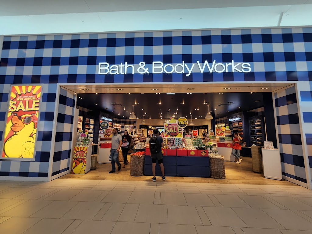 Bath & Body Works | 3100 Howard Ave, Windsor, ON N8X 3Y8, Canada | Phone: (519) 967-9484