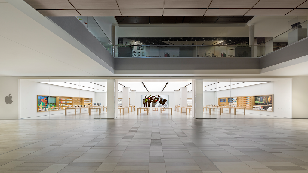 Apple Ridgedale | 12531 Wayzata Blvd, Minnetonka, MN 55305, USA | Phone: (952) 486-4861