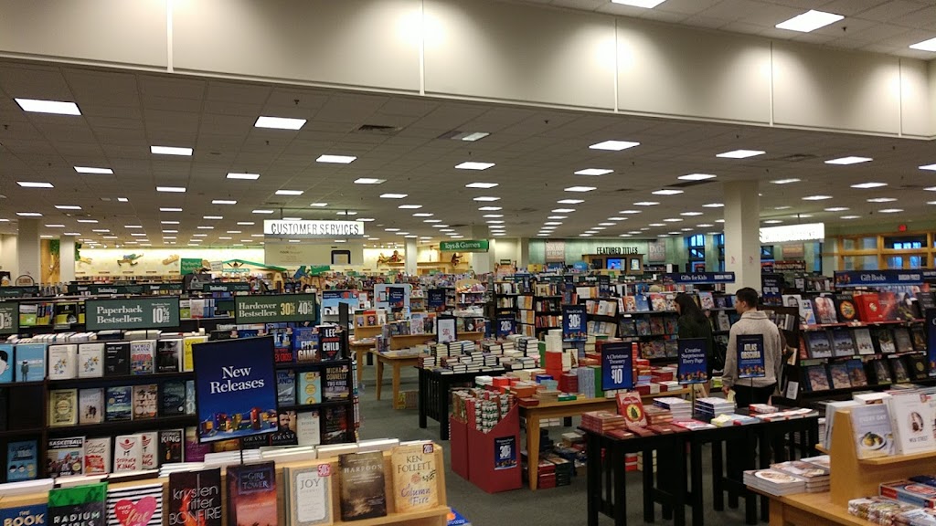 Barnes & Noble | 300 Indian Lake Blvd #340, Hendersonville, TN 37075, USA | Phone: (615) 264-0183