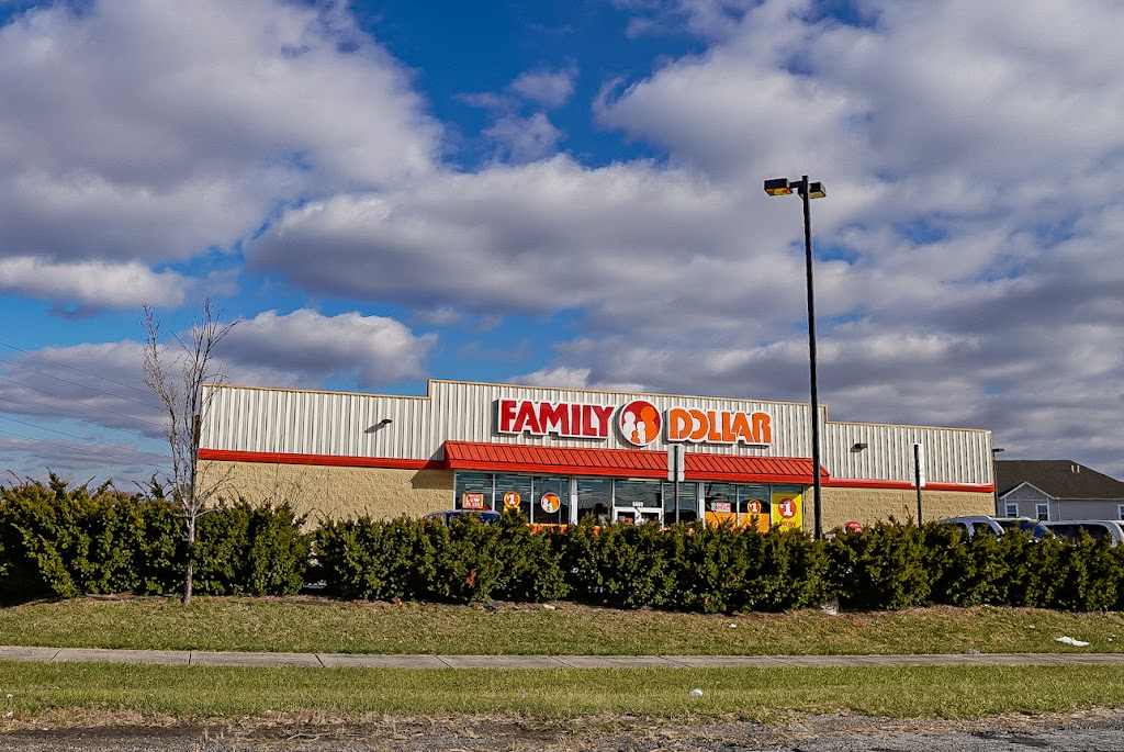 Family Dollar | 6480 Winchester Pike, Canal Winchester, OH 43110 | Phone: (614) 829-1196