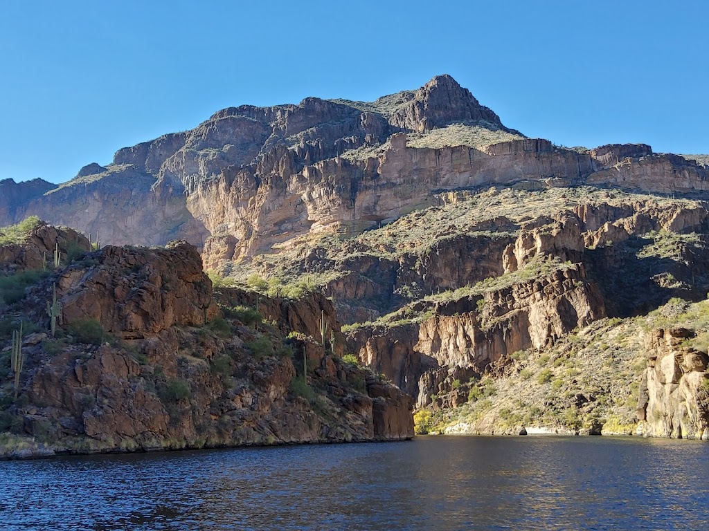 Canyon Lake Marina & Campground | 16802 AZ-88, Apache Junction, AZ 85119, USA | Phone: (480) 288-9233